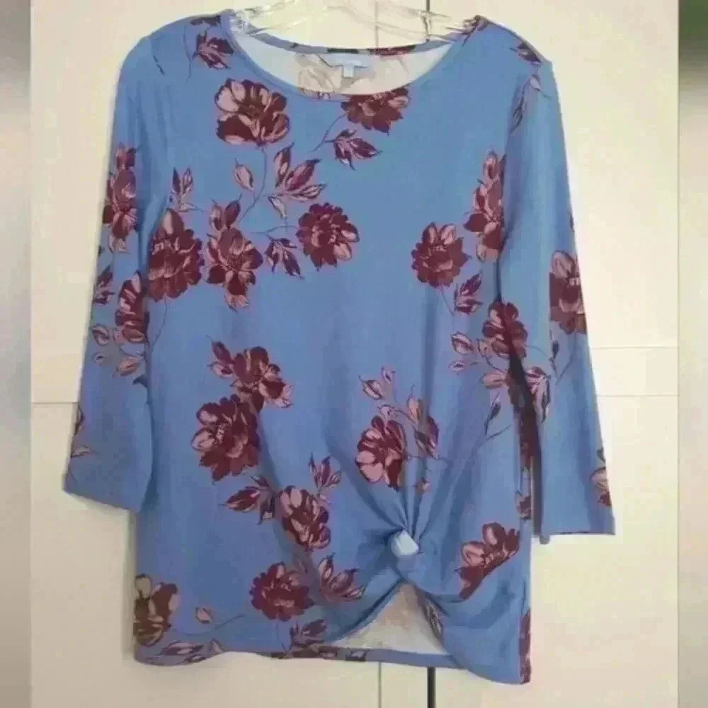 Penmans Women Lightweight  Light Blue Floral Sweater Size Medium NWOT